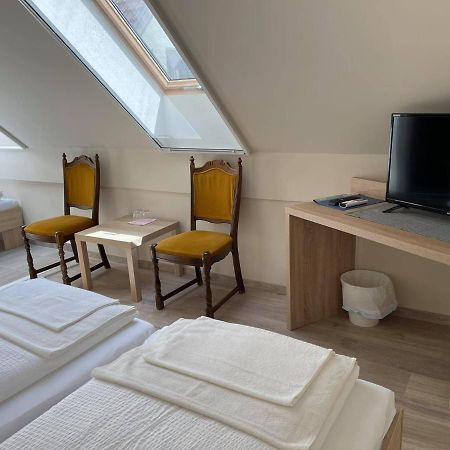 Bed and Breakfast Szolofuert Fogado Kecskemét Esterno foto