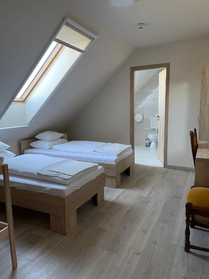 Bed and Breakfast Szolofuert Fogado Kecskemét Esterno foto
